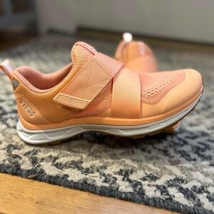 TIEM Peach Athletic Shoes - Size 6.5 with SPD clips.